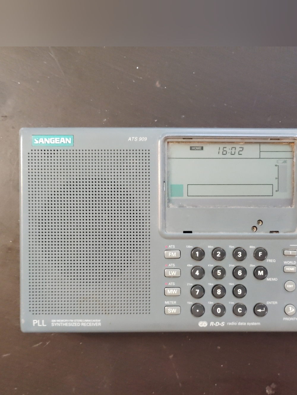 ATS-909 Gray Portable Radio Receiver "Read Description"